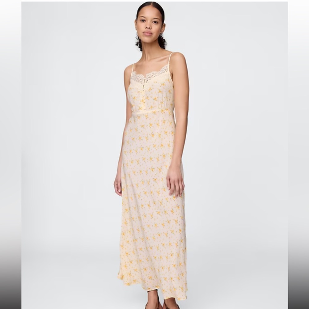 GAP Crepe Lace-Trim Sweetheart Maxi Dress